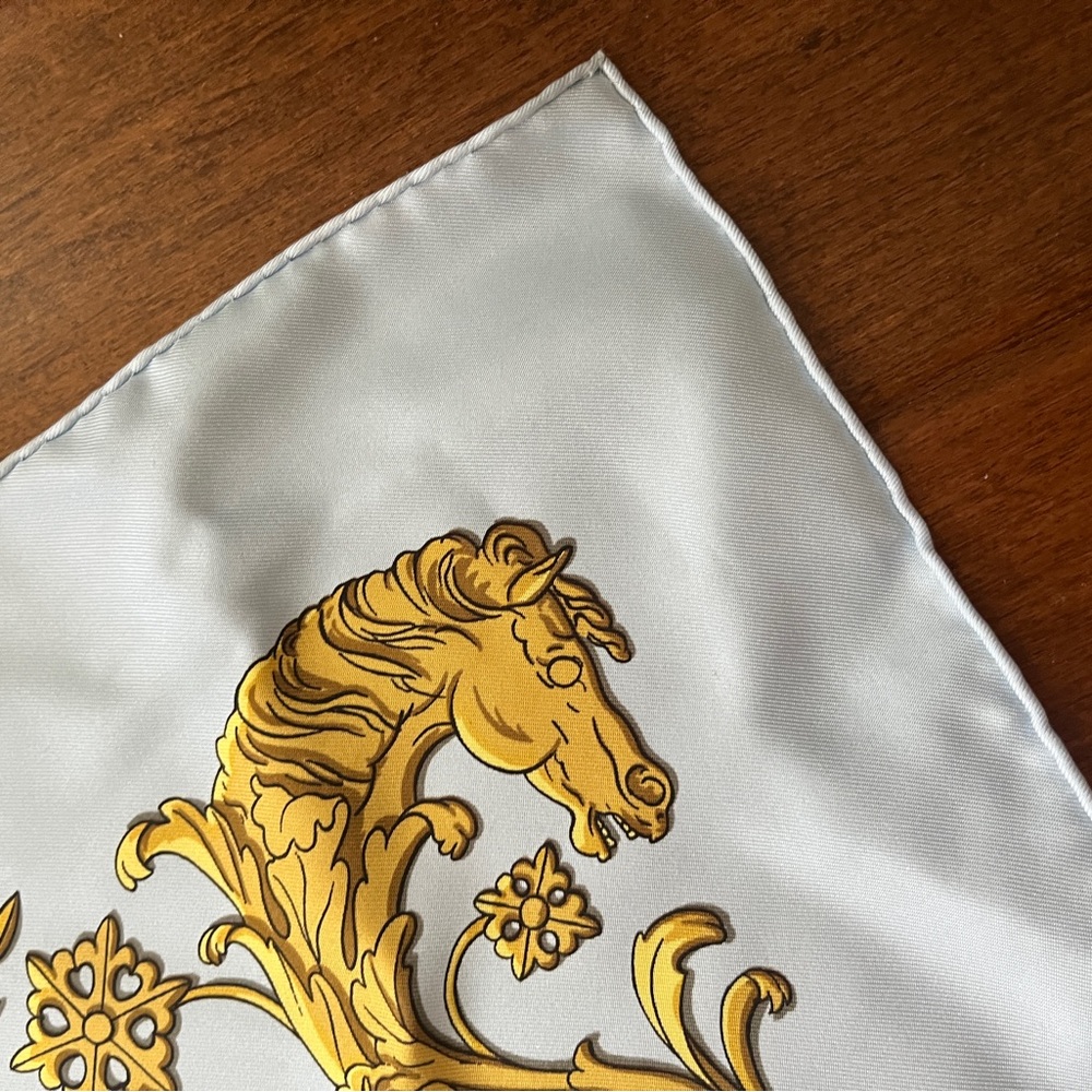 Hermes silk scarf Promenade de Longchamp - Picture 15 of 16